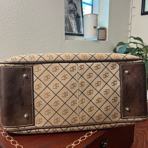 Dooney & Bourke brown monogram bag - Picture 3 of 5